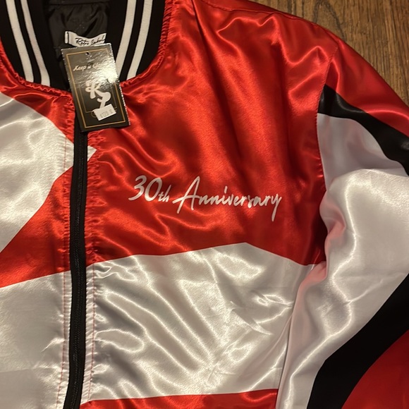 🔥🔥BULLS JACKET 🔥🔥 - Picture 2 of 6